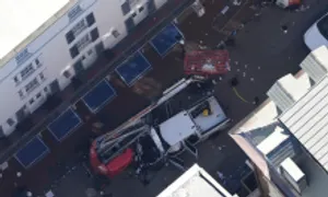 FBI nói không có liên hệ giữa vụ lao xe và nổ Cybertruck ở Mỹ FBI nói không có liên hệ giữa vụ lao xe và nổ Cybertruck ở Mỹ